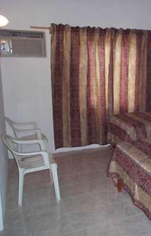 Willowgate Hotel *