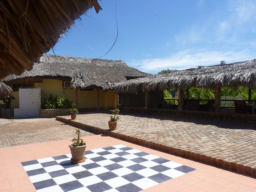 El Quemaito - Luxury Oceanfront Retreat Hotel