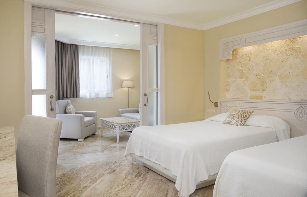 Vik Arena Blanca Resort 4*