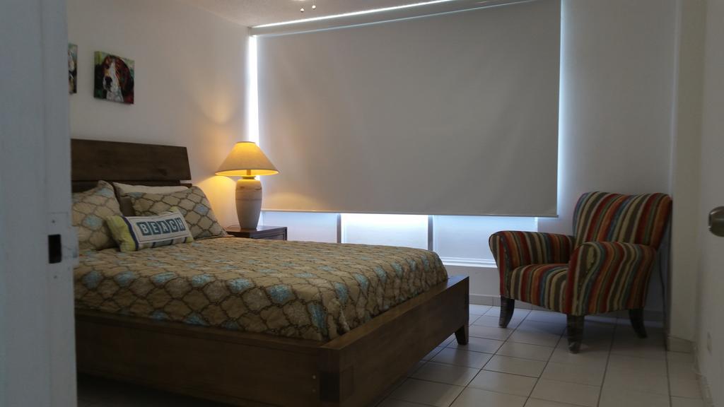 Apartment Beach Front At Coral Beach *