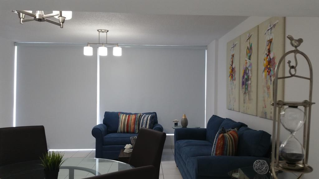 Beach Front At Coral Beach Apartment *