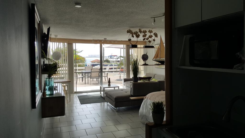 Cozy Apartment, Ocean Front Fajardo