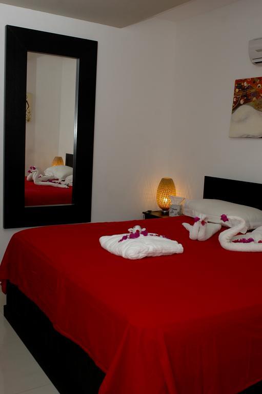 Beach Cadaques Aparthotel San Rafael del Yuma