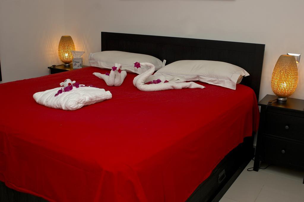 Beach Cadaques Aparthotel