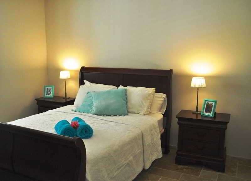 Ocean Breeze Boutique & Marina 3*