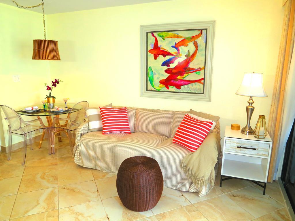 Luxury Beachfront Duplex On Sapphire Iv Apartment Frydendal