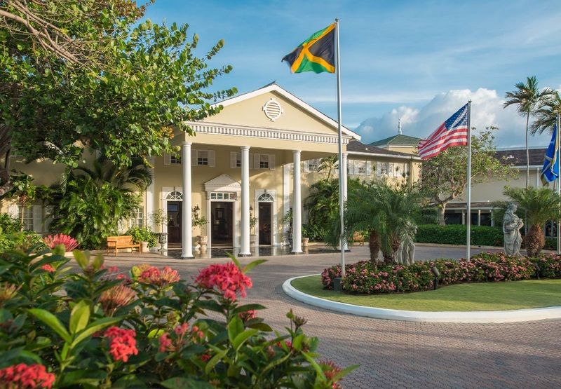Hotel Sandals Royal Caribbean (adults Only) 5*