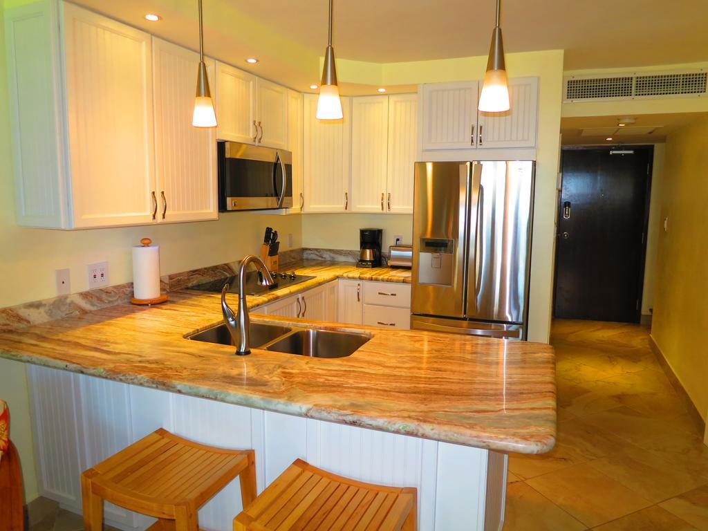 Luxury Beachfront Duplex On Sapphire Iv