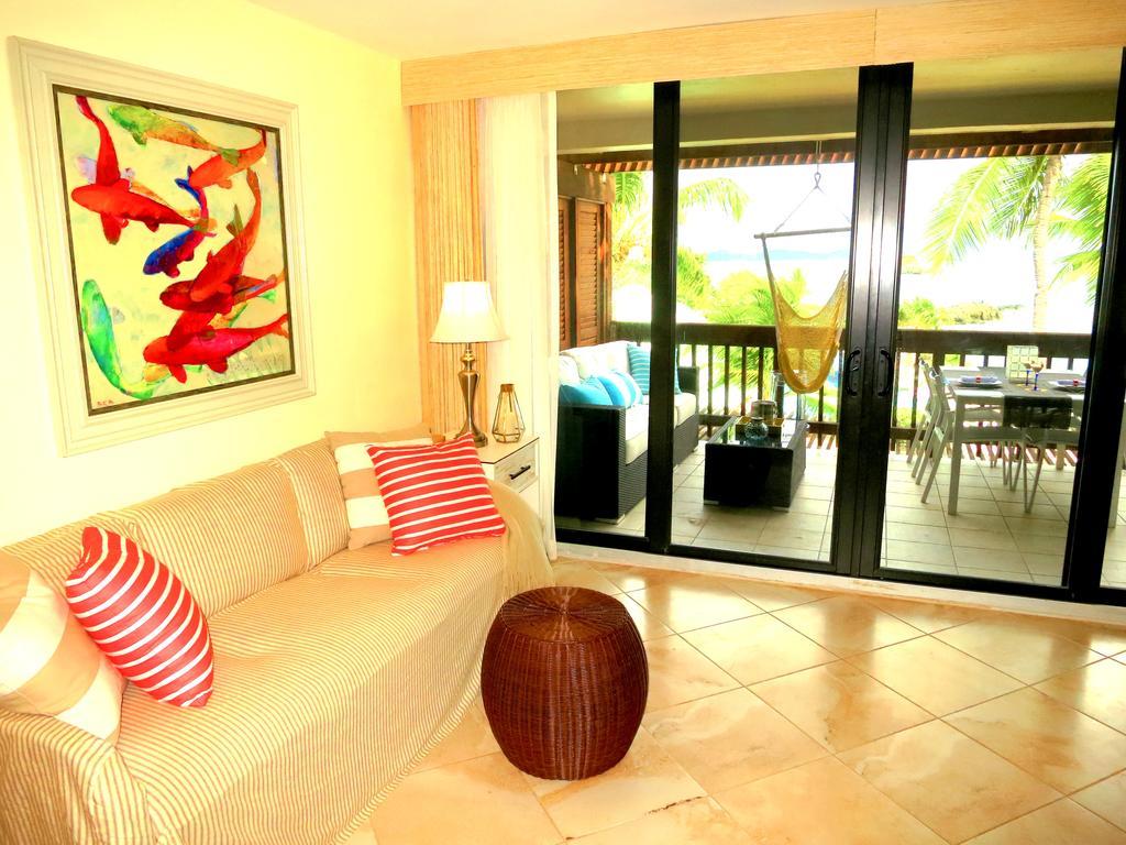 Luxury Beachfront Duplex On Sapphire Iv *