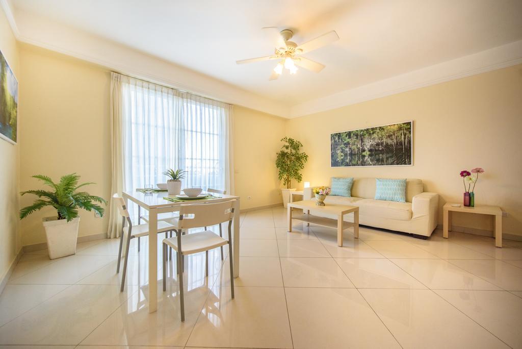 Shakey 3* Santo Domingo