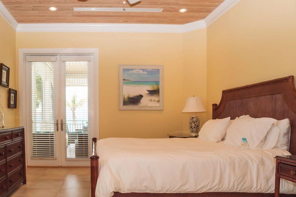 Cape Santa Maria Beach & 3*