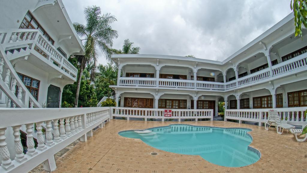 Pure Oasis Hotel Negril