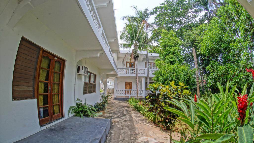 Pure Oasis Hotel Negril