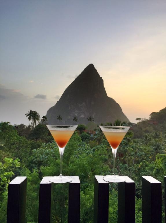 Aanola 3* Castries