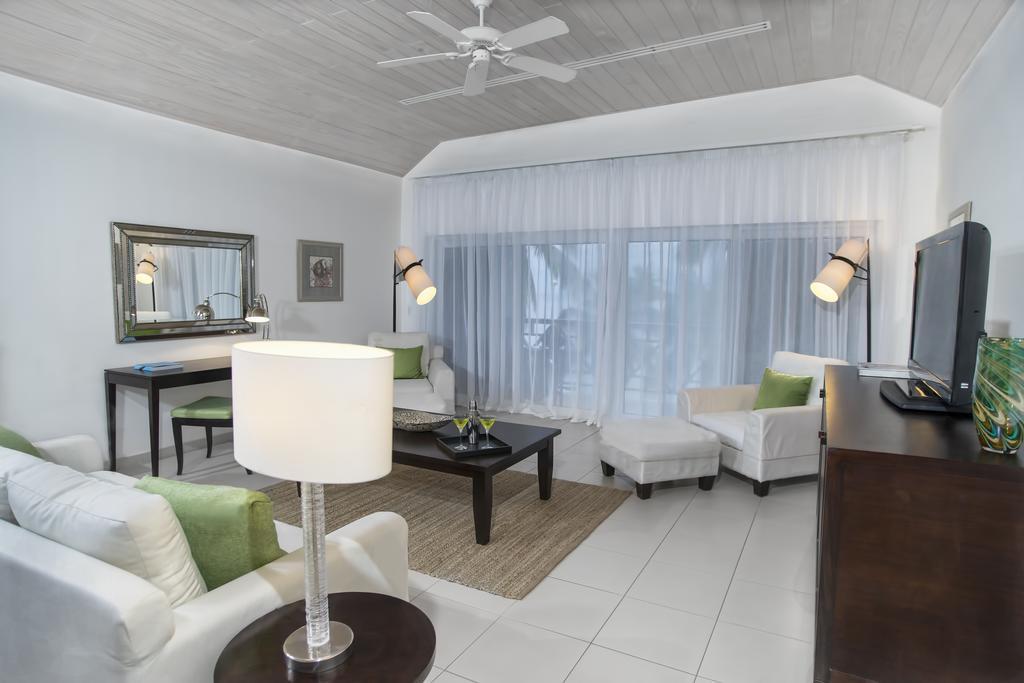 Carlisle Bay 5*