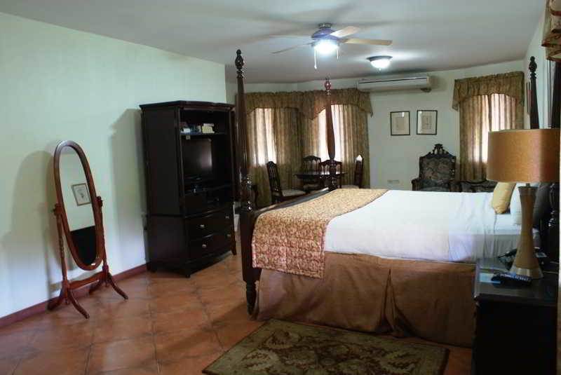 Hotel Altamont Court 3*