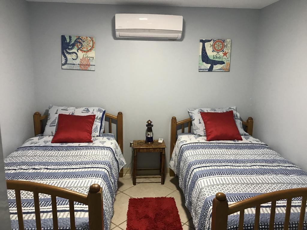 Rompeolas Beach House Apartment *