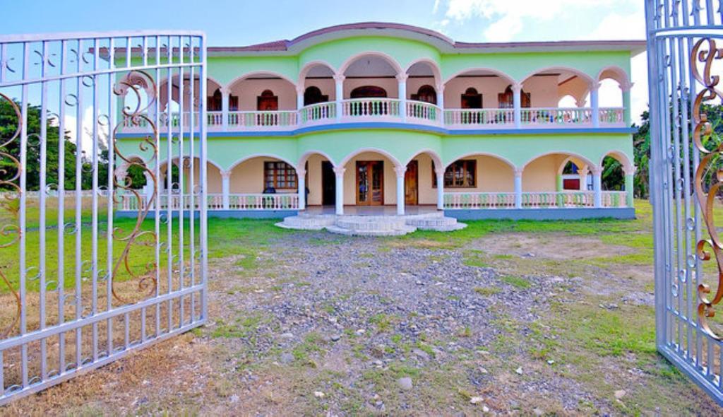 Dolphin Bay Yoga Apartamento