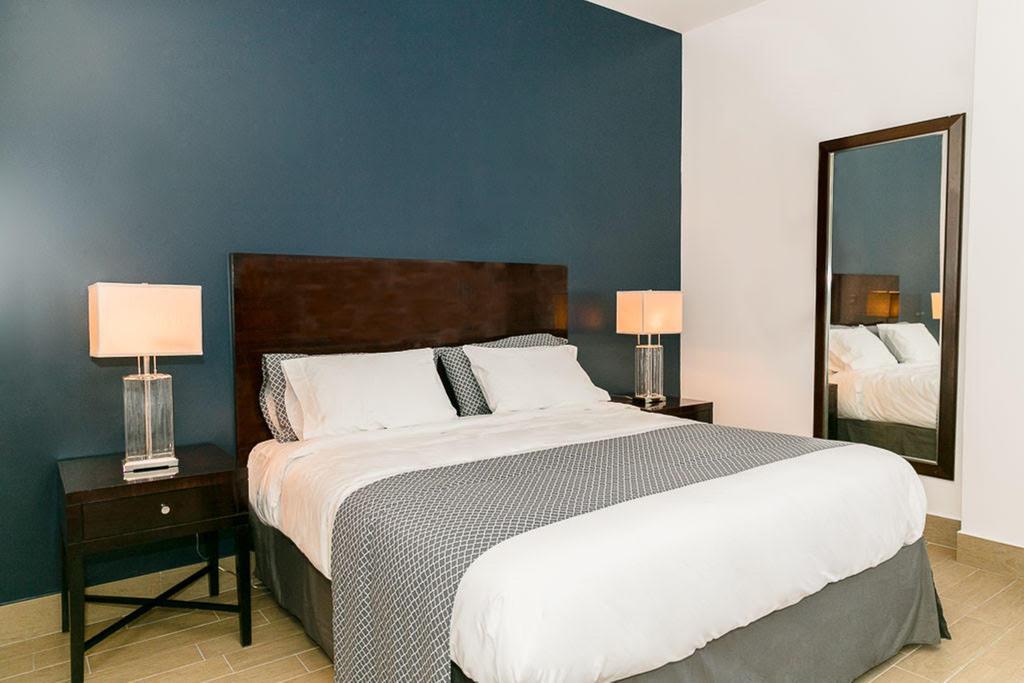 Commodore Hotel 3*