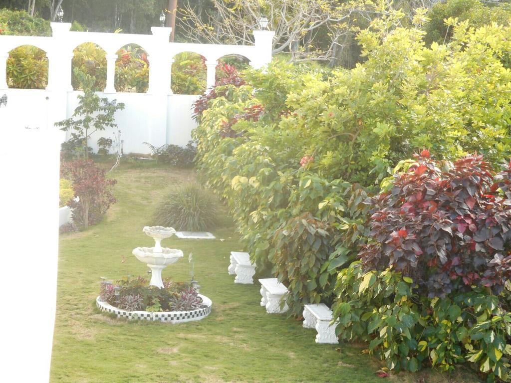 Royal Vista Villa *