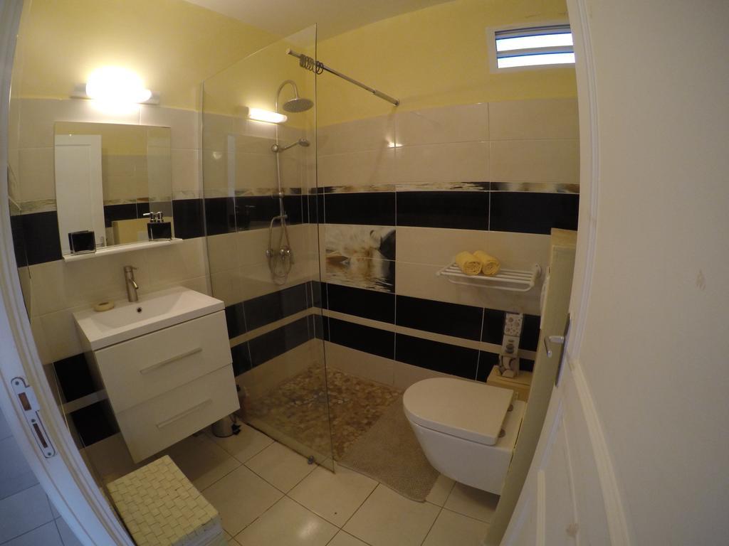 Coeur De Papillon Apartment