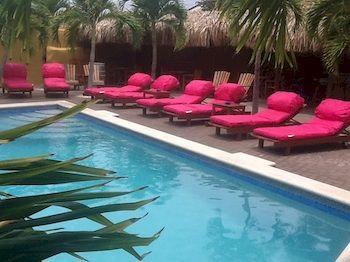 The Ritz Willemstad