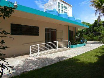 Borinquen Beach Inn 2*