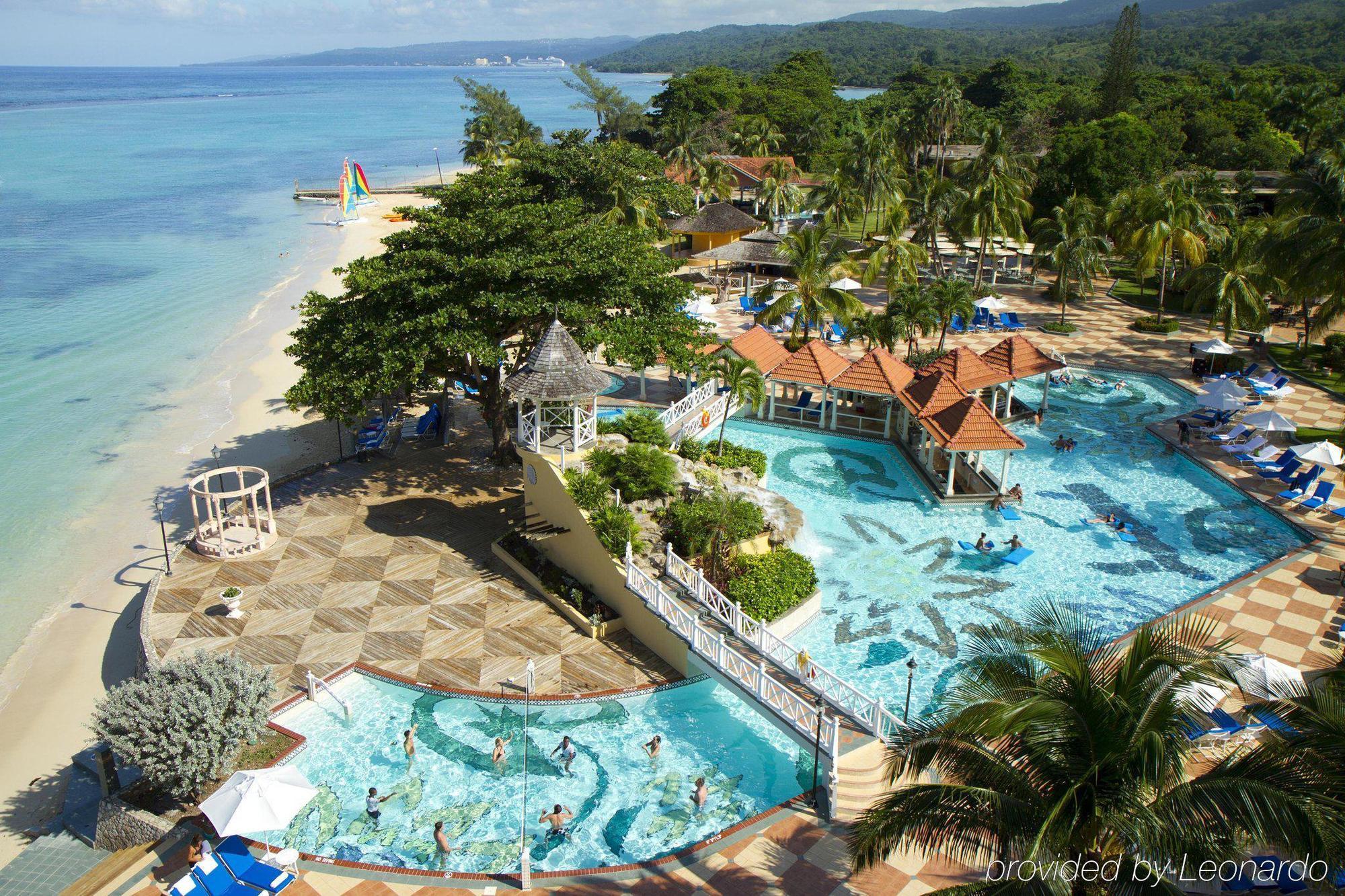 Hotel Jewel Dunn's River Beach & Spa, Ocho Rios,curio Collection By Hilton Mammee Bay