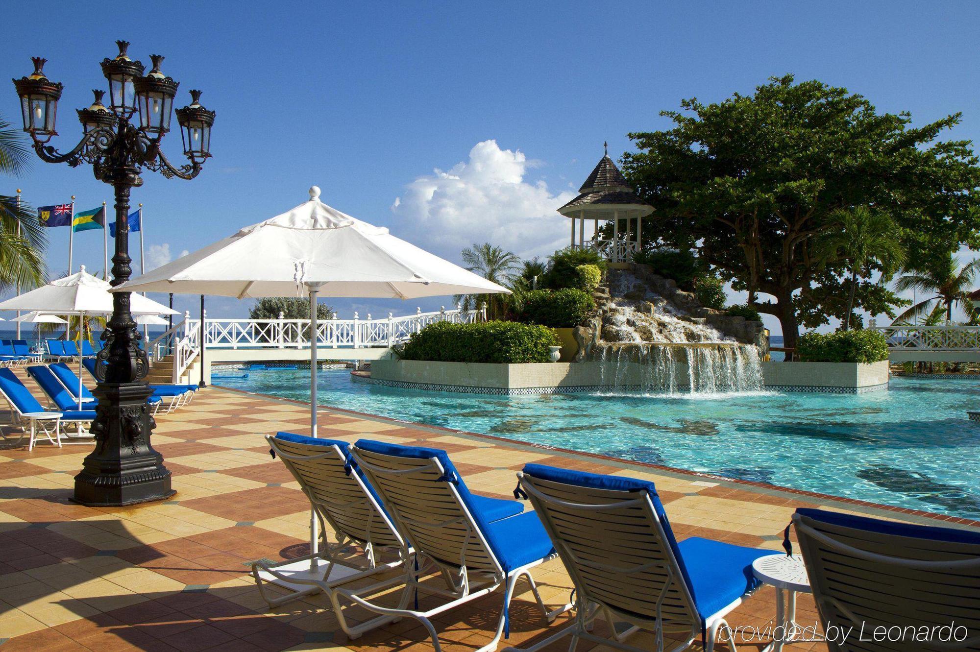 Jewel Dunn's River Beach & Spa, Ocho Rios,curio Collection By Hilton Hotel