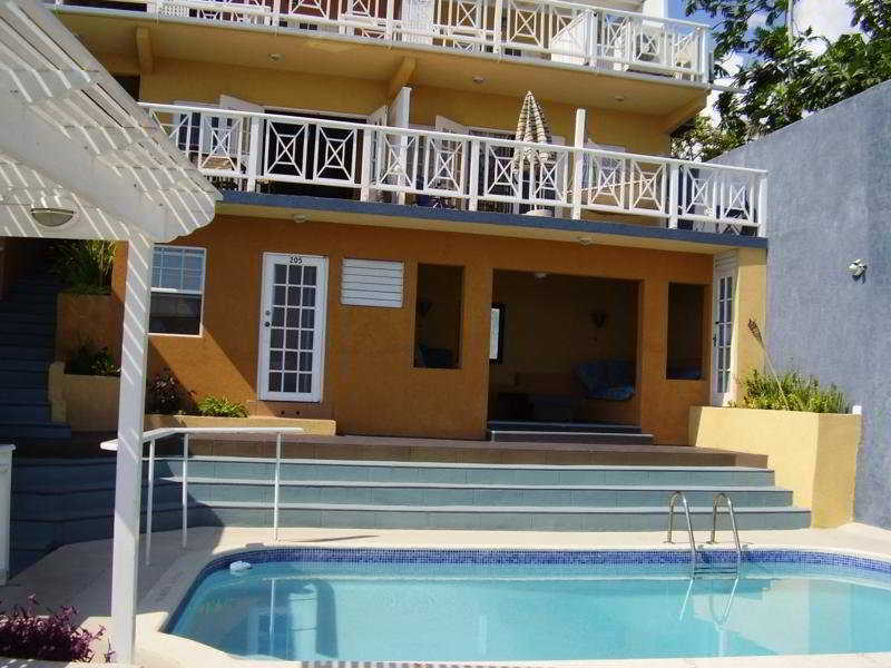 Moxons Club Hotel