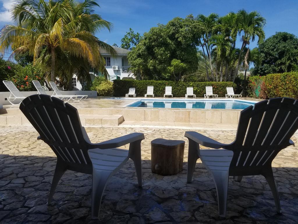 Hotel White Sands 3*