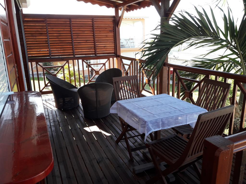 Les Kajou Holiday home *
