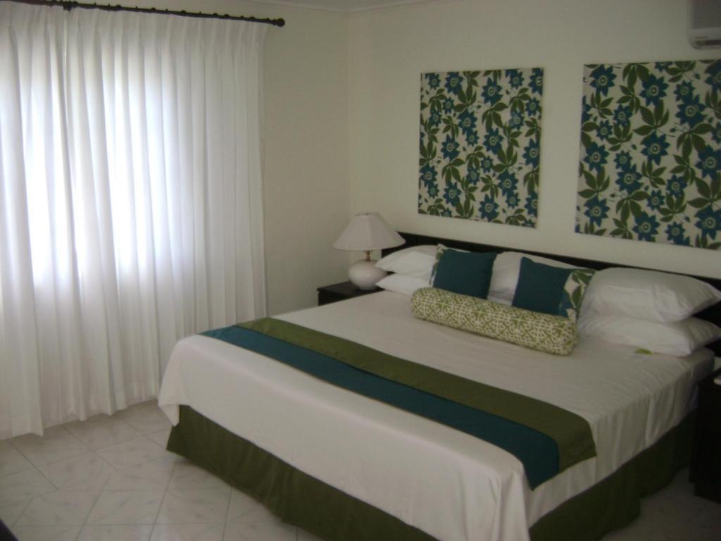 Aparthotel At The Ridge Ocho Rios