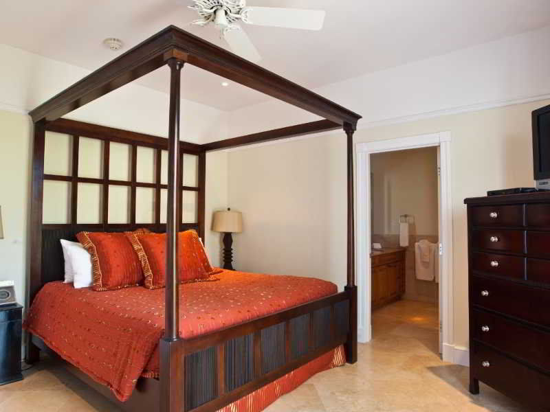 The Regent Grand Grace Bay