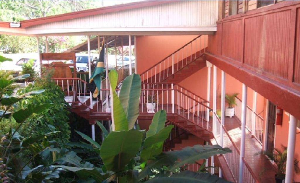 Verney House 3*