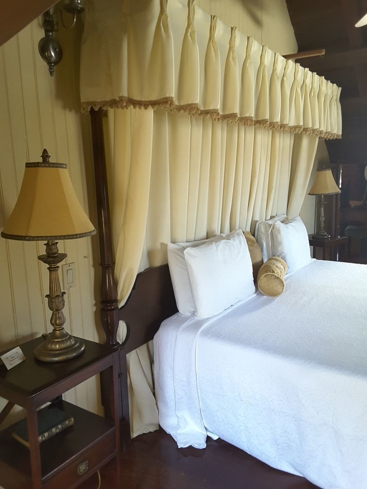 Hotel Copper And Lumber Store 3*