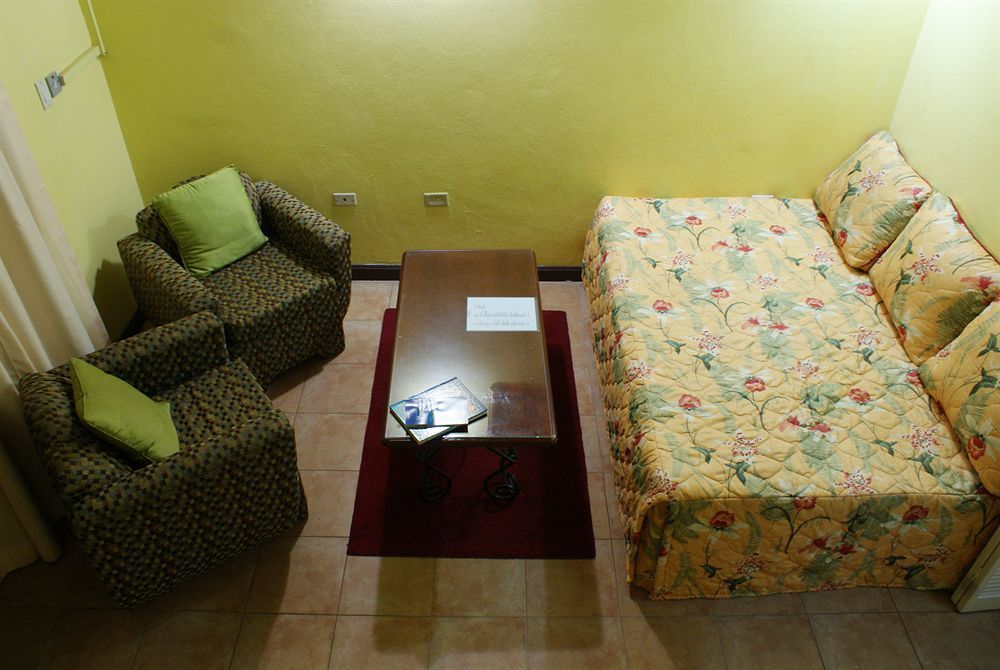 Altamont Court Hotel 3*