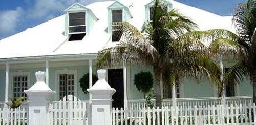 Grand Turk Inn *