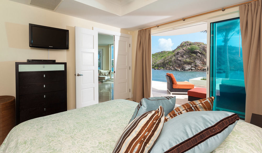 Resort Oyster Bay Beach 4*