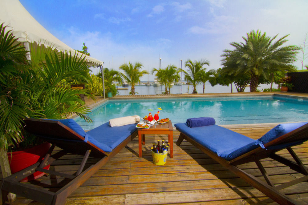 Hotel Le Phare Bleu Boutique And Marina 4*