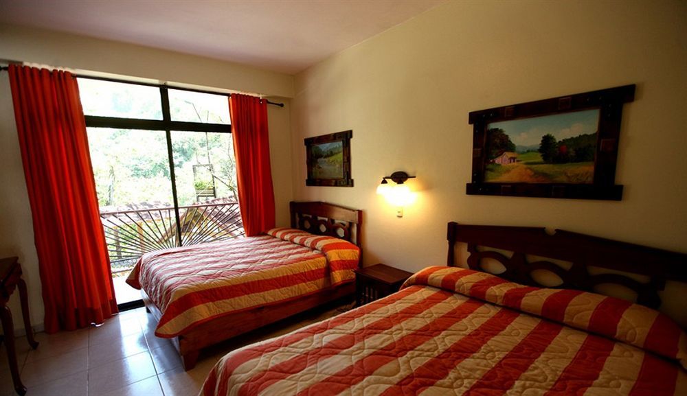 Hotel Gran Jimenoa 4*