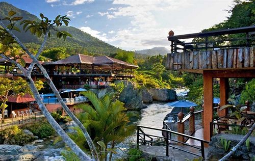 River Club & Hotel