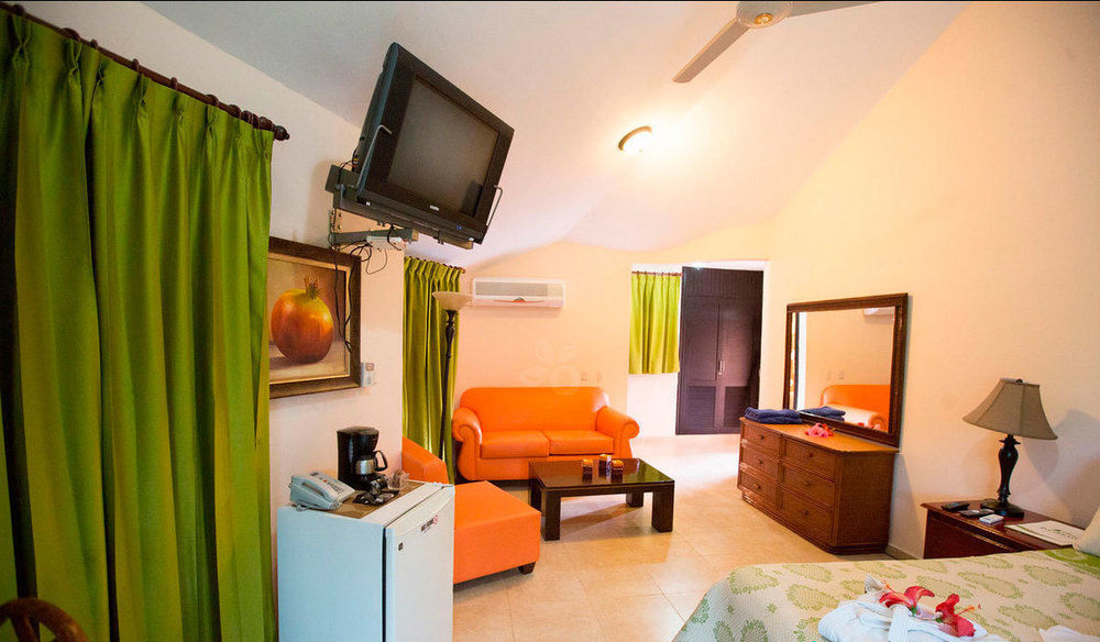 Hotel River Club & 3*