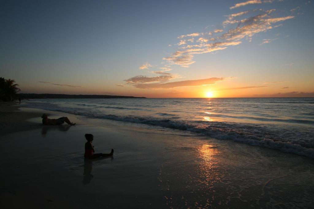 White Sands 3* Negril