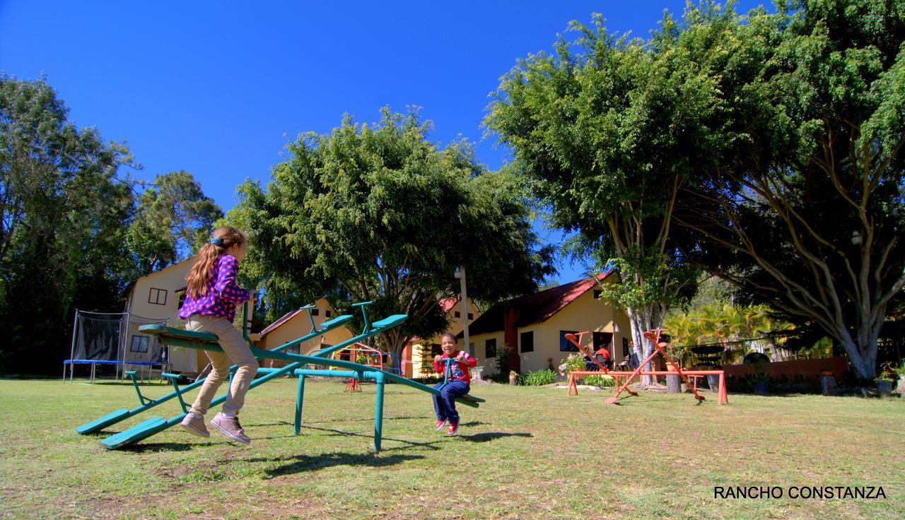 Rancho & De La Montana 3*
