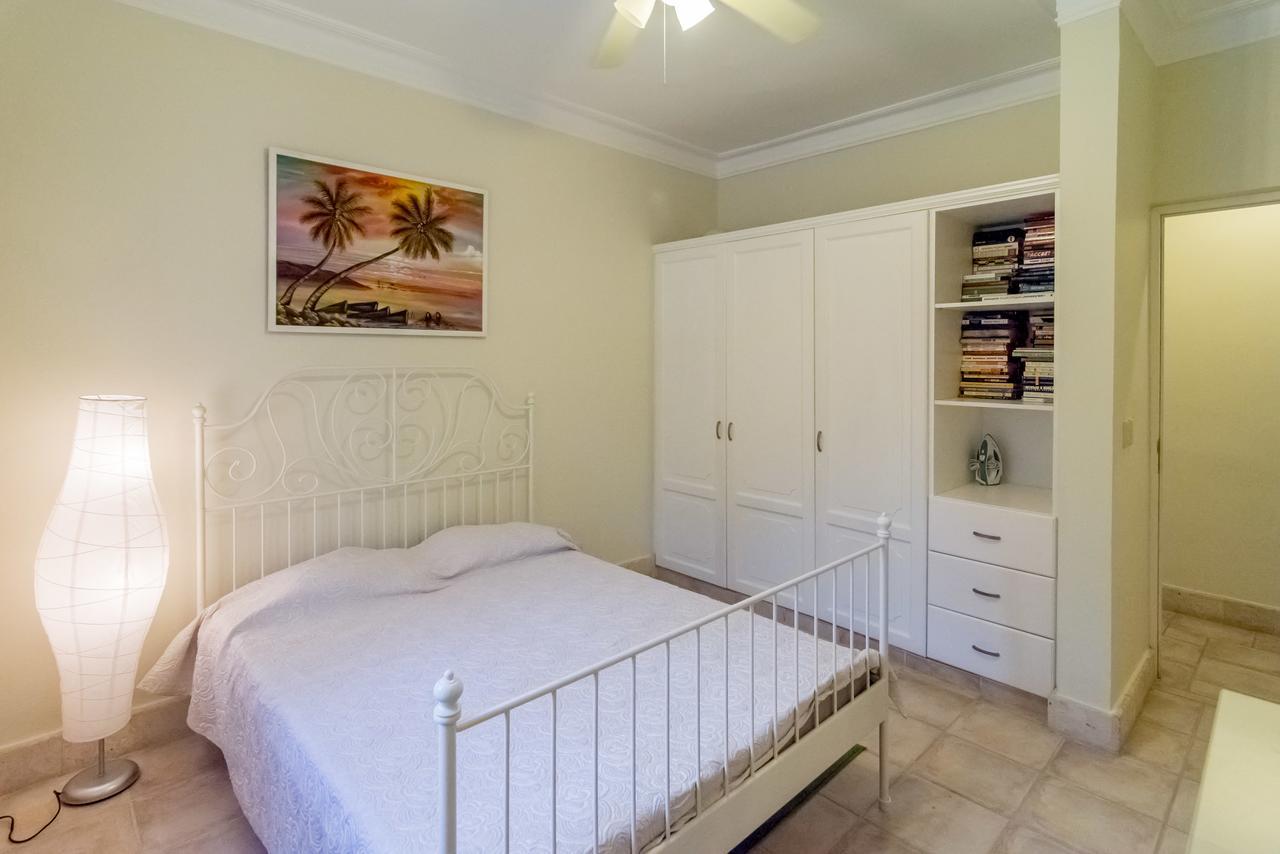Las Galerias Apartment