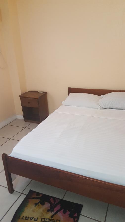 Regis Palms Suites & Villas Apartment