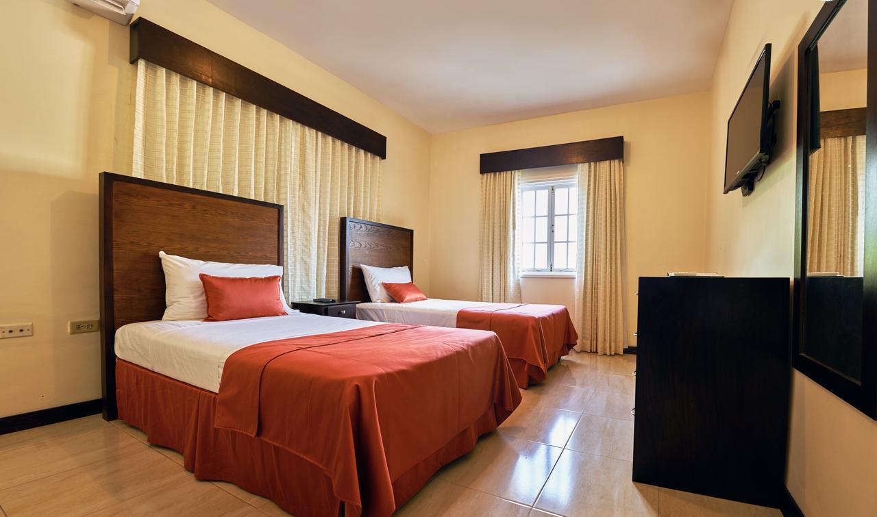 Shirley Retreat Hotel