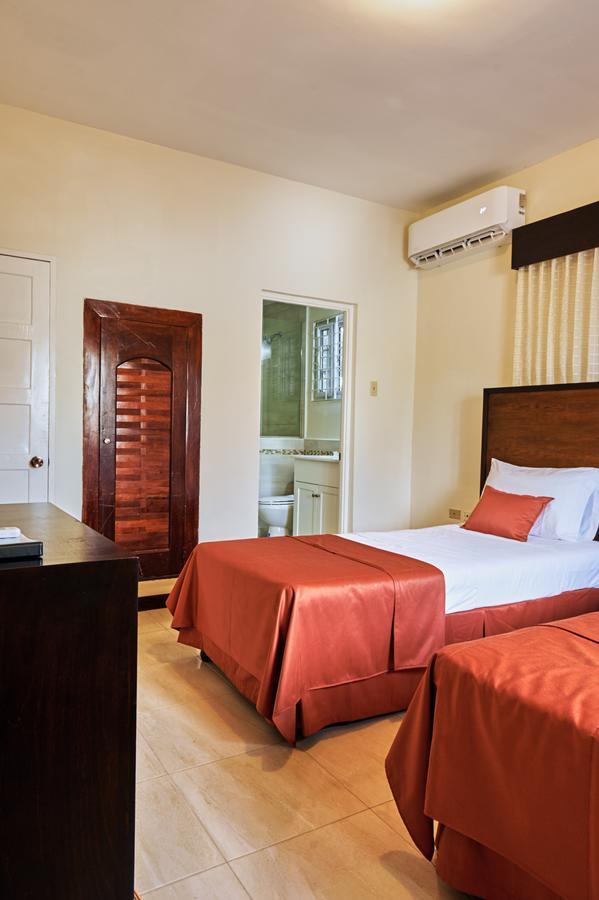 Shirley Retreat 3* Kingston