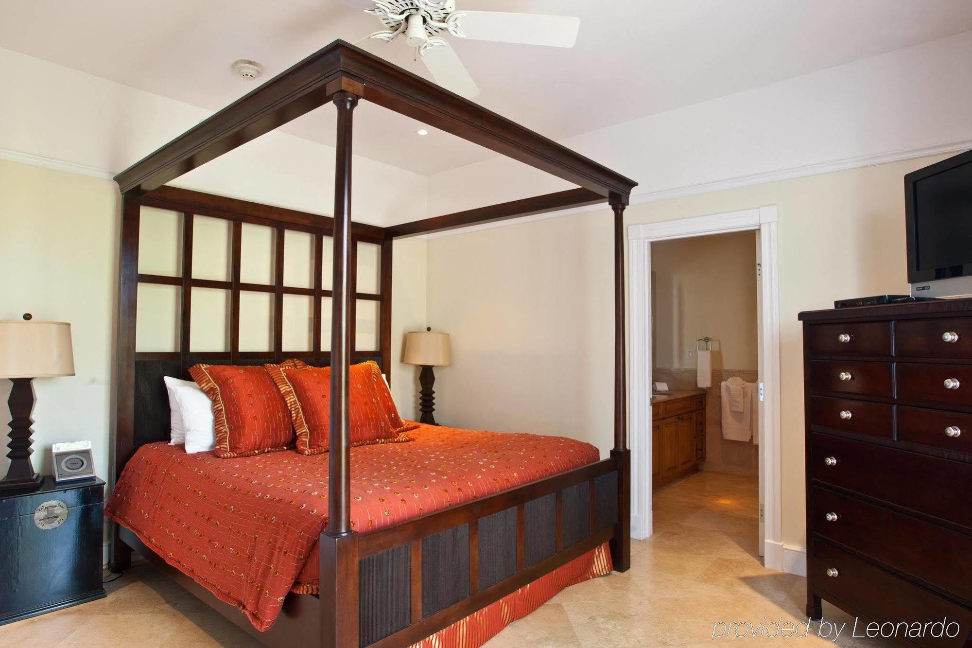 The Regent Grand 5* Grace Bay